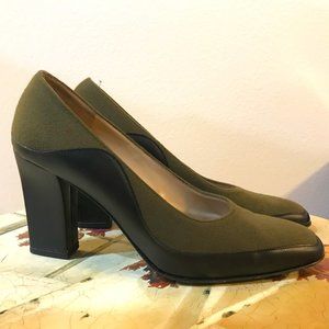 Ferragamo Olive/Black Pump -Size 8